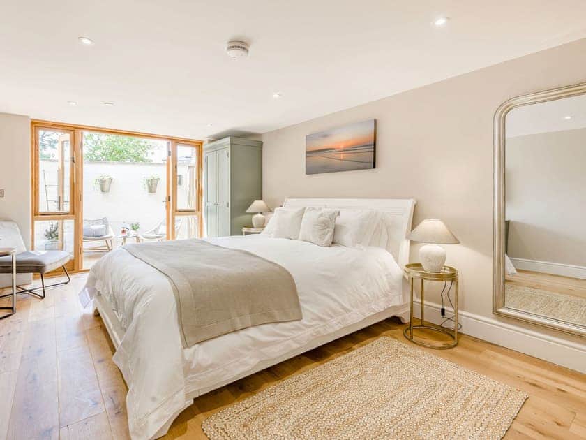 Double bedroom | The Old Workshop, Bidford On Avon