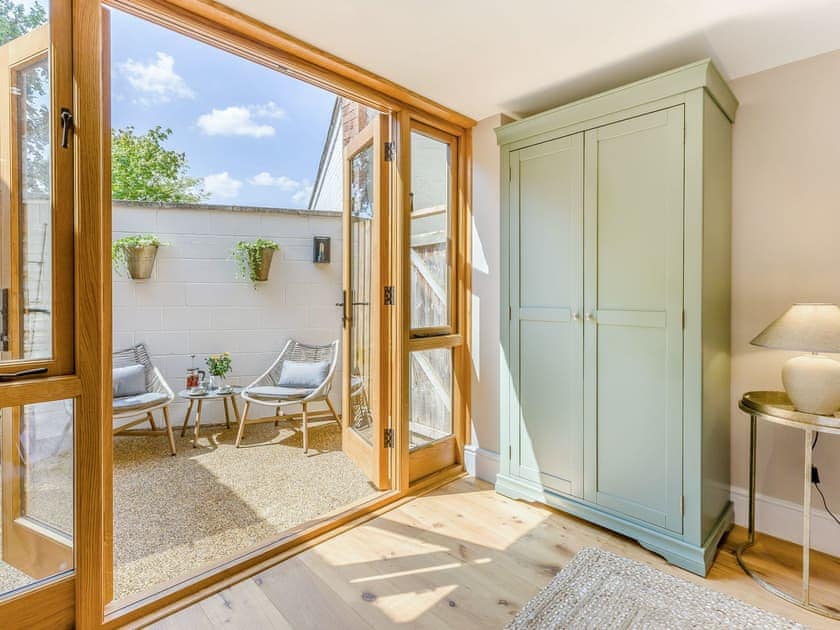 Double bedroom | The Old Workshop, Bidford On Avon