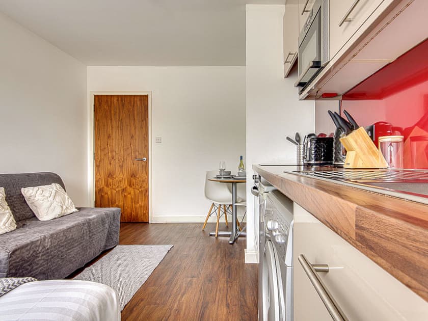 Open plan living space | Flat 10 - Hill House Studios, Bournemouth