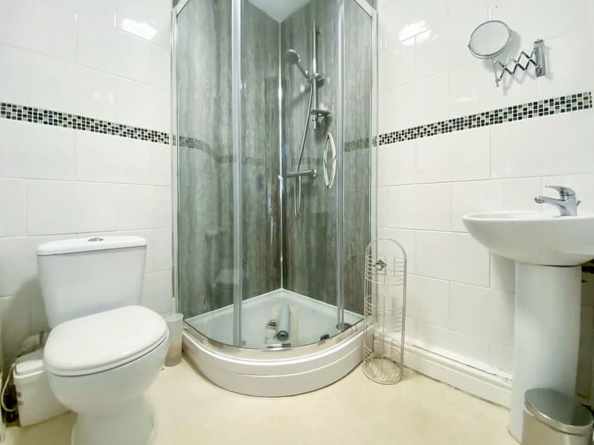 Bathroom | Bank House, Beaumaris