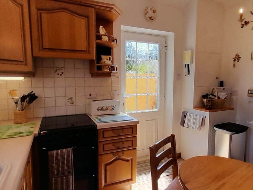 Kitchen/diner | Laurel Cottage, Sway, near Lymington
