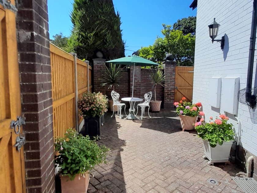 Outdoor area | Laurel Cottage, Sway, near Lymington