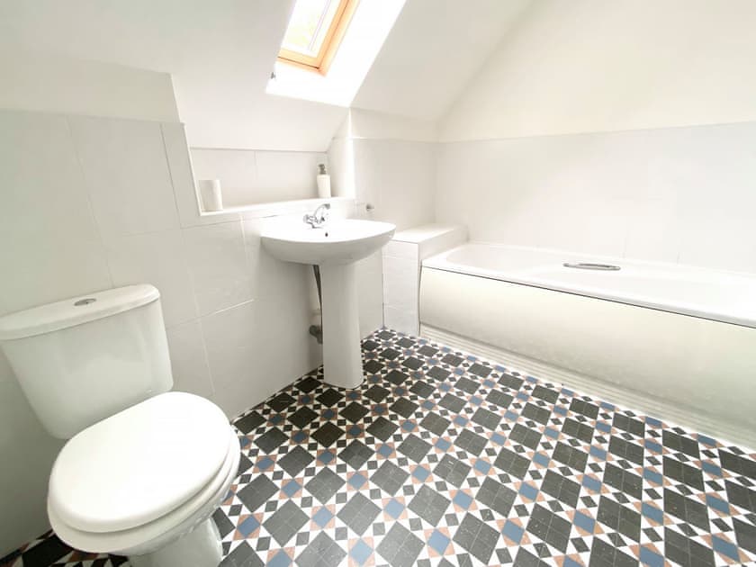 Bathroom | Lochindaal, Tarbert