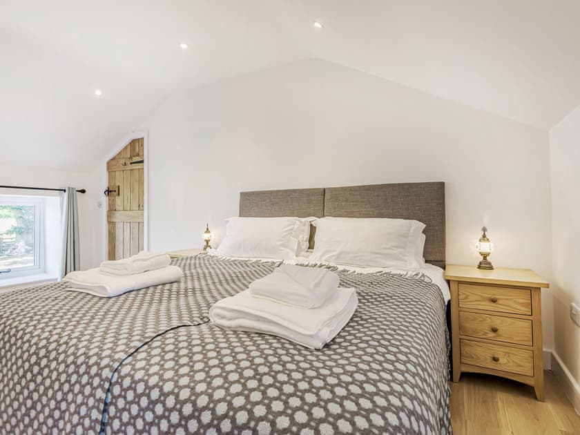 Double bedroom | The Stables - Hendy Farm, Raglan
