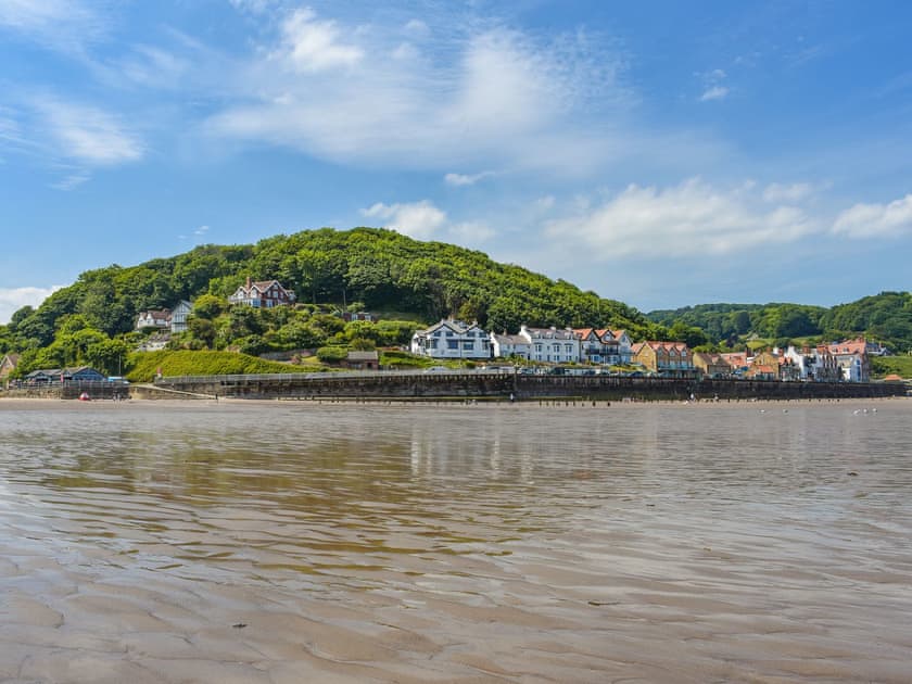 Setting | Waters Edge, Sandsend, near Whitby