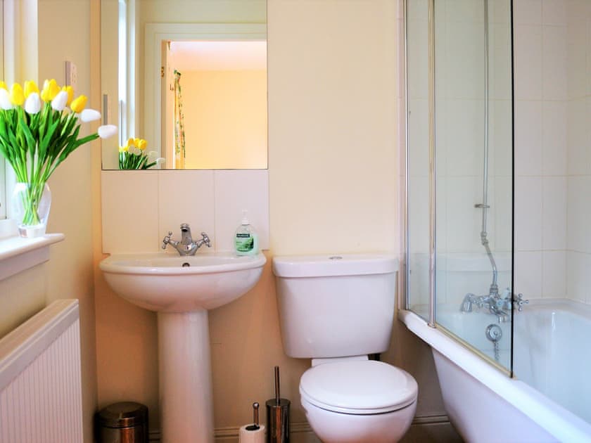 En-suite | Shelduck Cottage, Glendaruel, near Tignabruaich