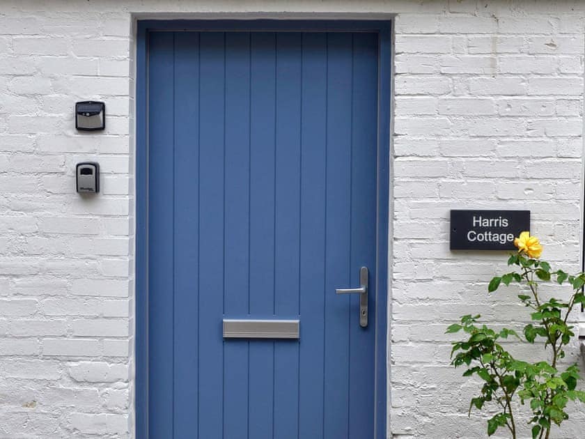 Exterior | Harris Cottage - Aberfeldy Cottages, Aberfeldy, near Pitlochry