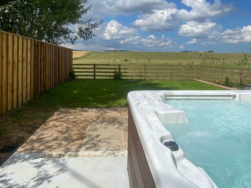 Hot tub | The Cart House, Duns
