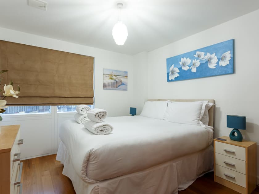 Double bedroom | Castle Lanes, Poole
