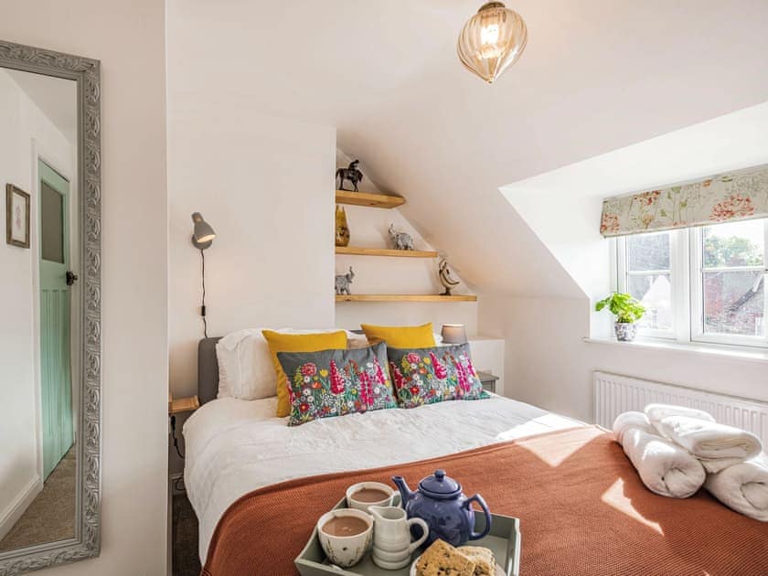 Master bedroom | Rosemary Cottage, Hickling, near Happisburgh
