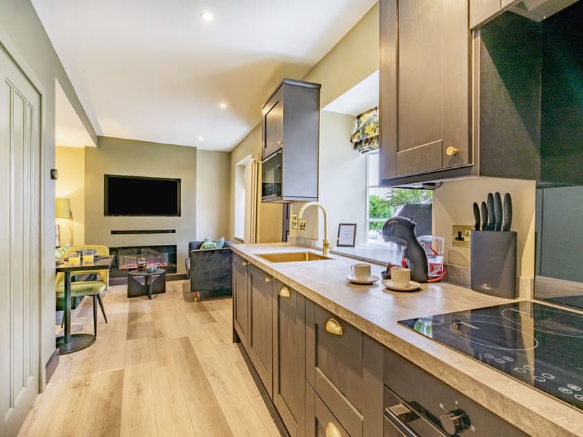 Open plan living space | Millgate Fosse Cottage, Richmond