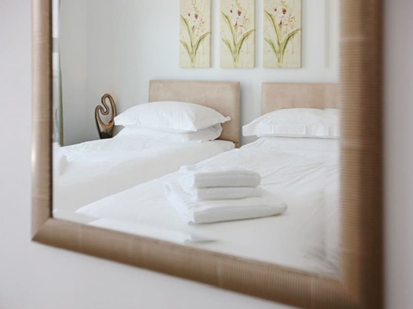 Twin bedroom | Horizon, Poole