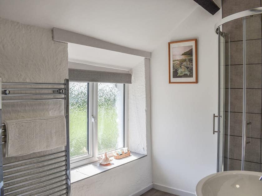 Shower room | Llys Elen Two - Llys Elen Retreats, Llanfairpwllgwyngyll