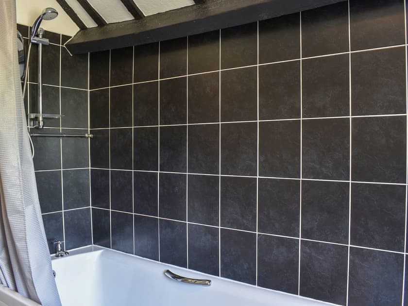 Bathroom | Llys Elen Retreats - Llys Elen One - Llys Elen Cottages, Llanfairpwllgwyngyll