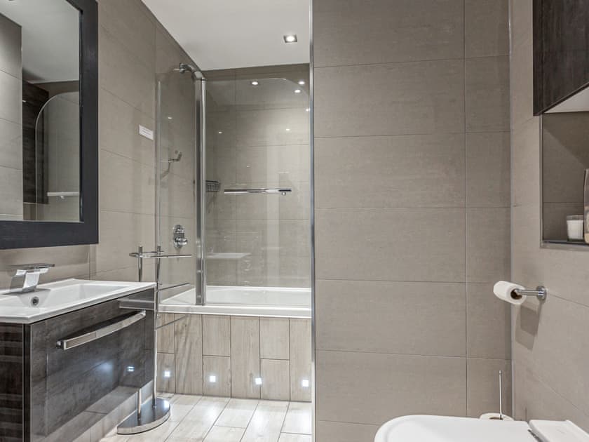 Bathroom | Sail Away, Poole