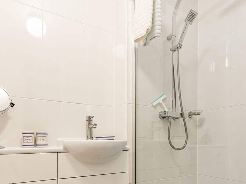 Shower room | Sandpiper, Poole