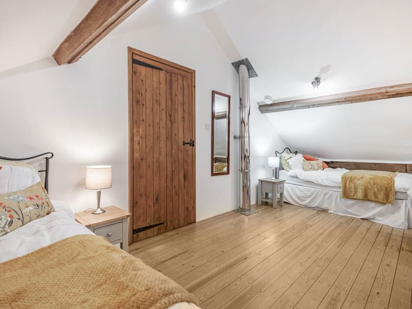 Twin bedroom | John Fanner Barn - Yaxley Manor Cottages, Yaxley near Eye