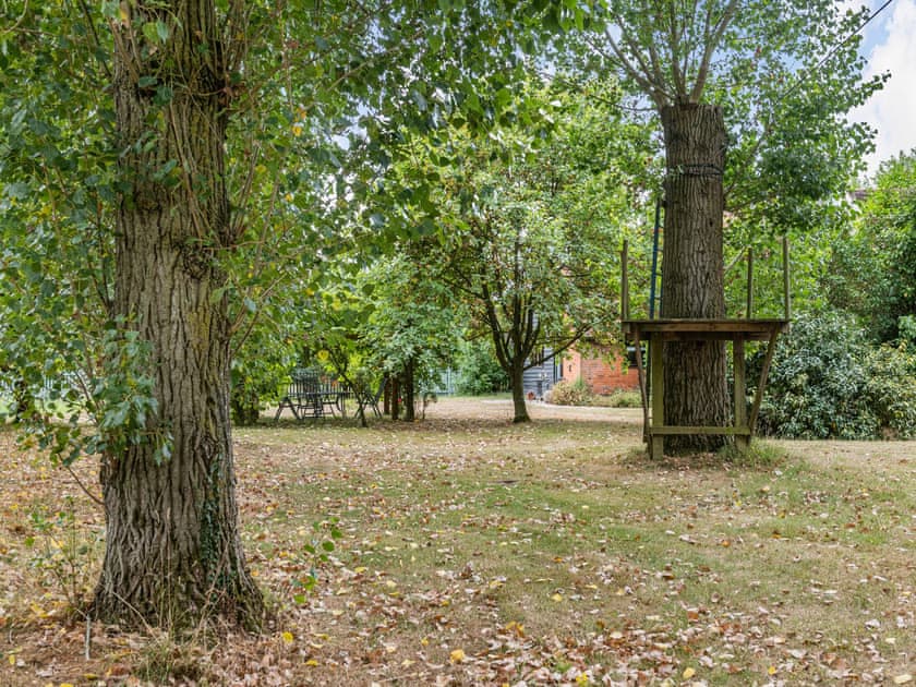 Garden and grounds | John Fanner Barn - Yaxley Manor Cottages, Yaxley near Eye