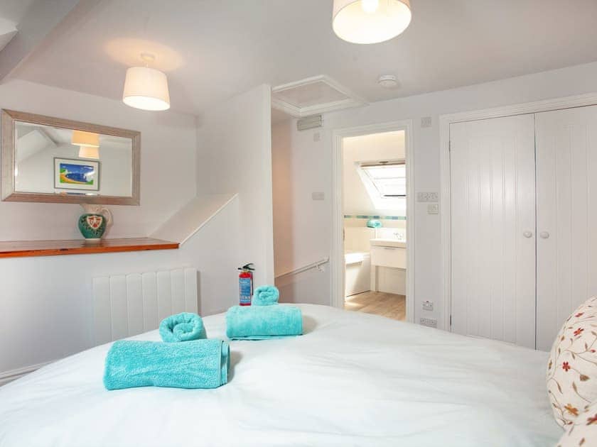 Double bedroom | Mill Stream - Tuckenhay Mill, Bow Creek, between Dartmouth and Totnes