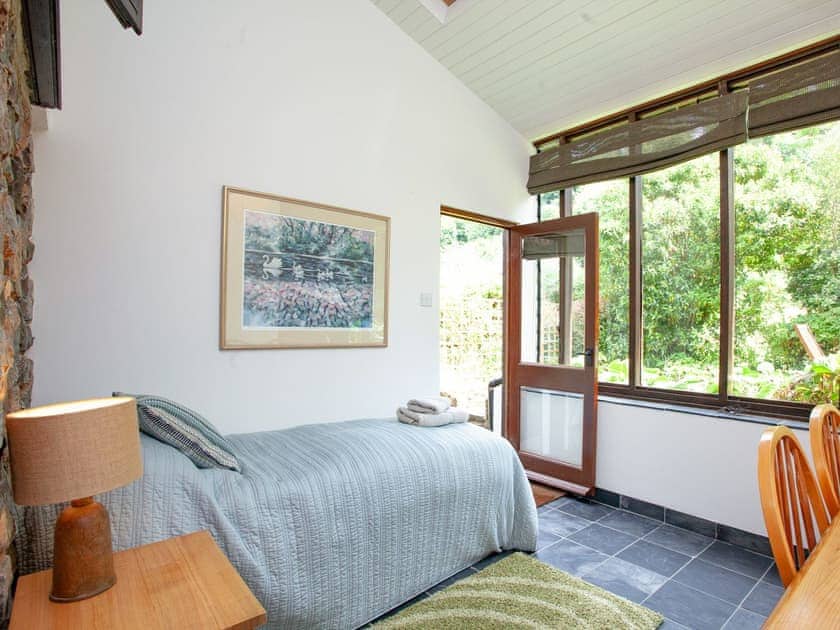 Dining room | Mill Bank - Tuckenhay Mill, Bow Creek, between Dartmouth and Totnes