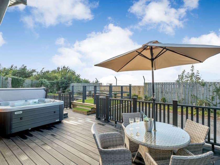 Decking | Appletree Lodge, Ayr