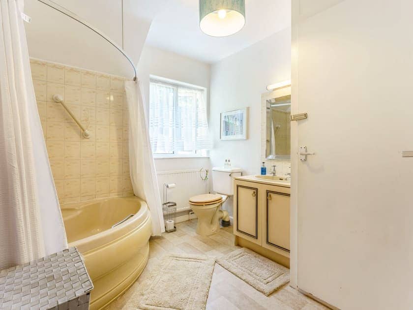 Bathroom | Old Town Hideaway, Hastings