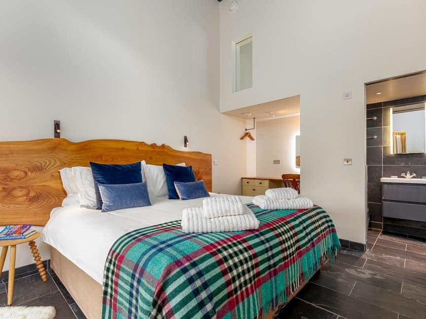 Double bedroom | The Doocot @ East Neuk Orchards - Self Catering @ East Neuk Orchards, Pittenweem, near Anstruther