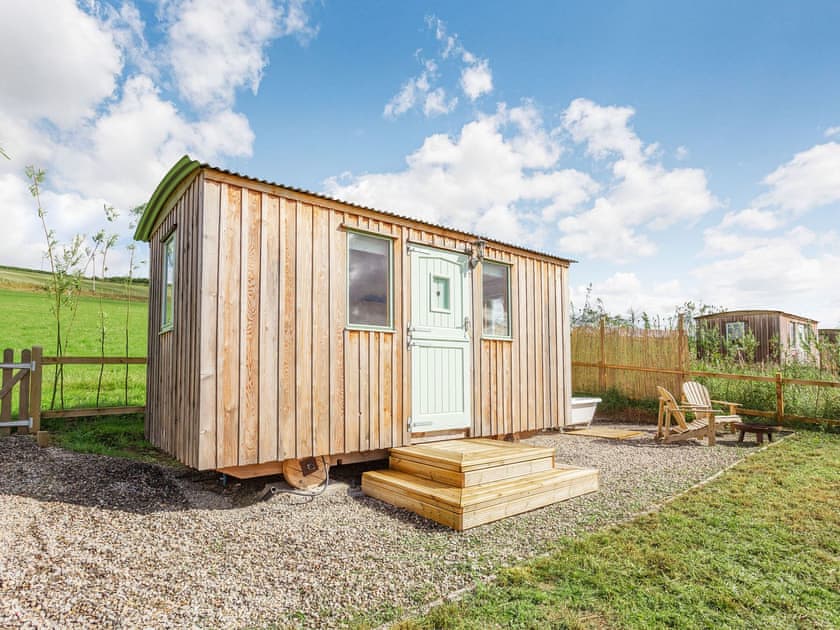 Exterior | Woodside Hut 1 - Woodside Croft, Strathpeffer