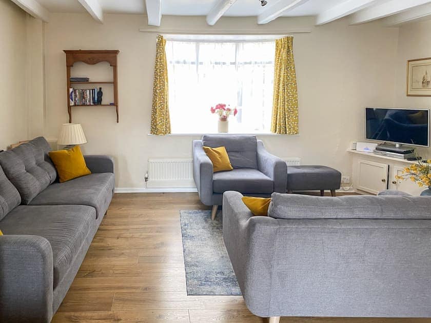 Welcoming living and dining room | Cor Cottage, Whitby