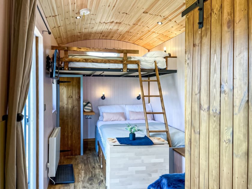 Interior | Forget-Me-Not - Meadows Huts, Parwich, near Ashbourne