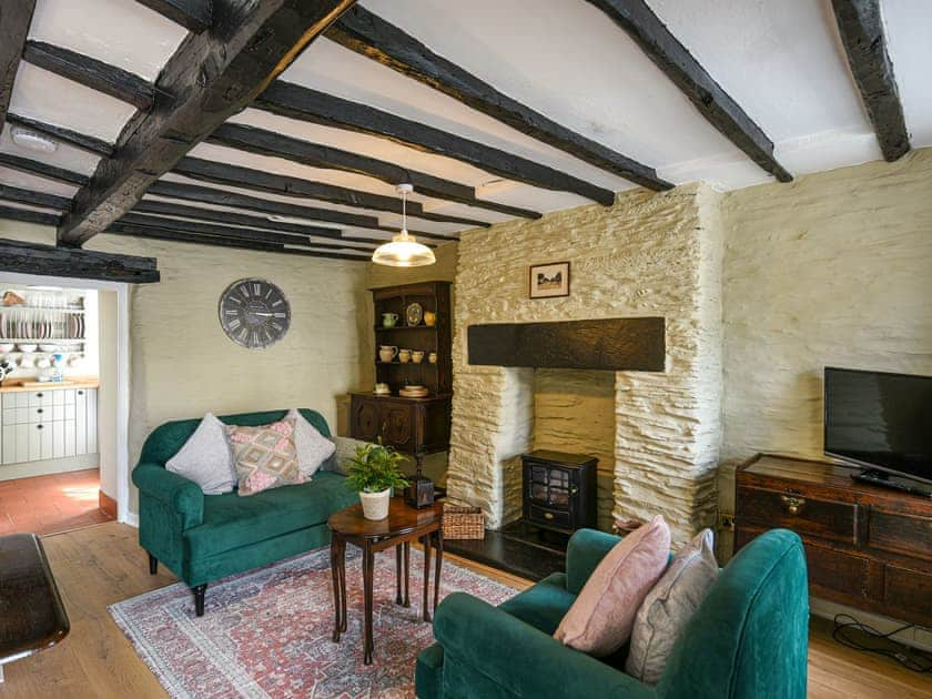 Living room/dining room | Bwthyn Llys (Machynlleth Old Court House), Machynlleth