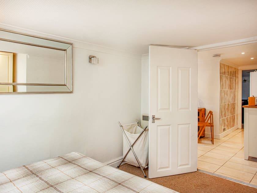 Double bedroom | Westerlands Apartment, Torquay