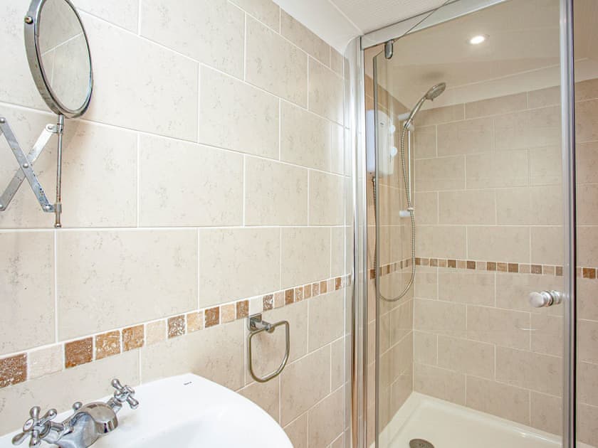 Shower room | Westerlands Apartment, Torquay