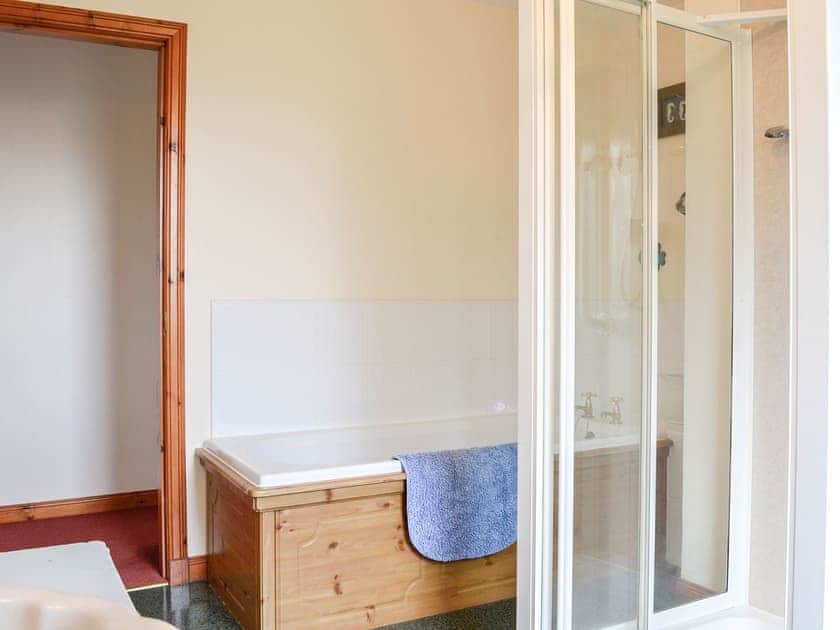 Bathroom | Coille Mhor, Spittalfield, nr Dunkeld