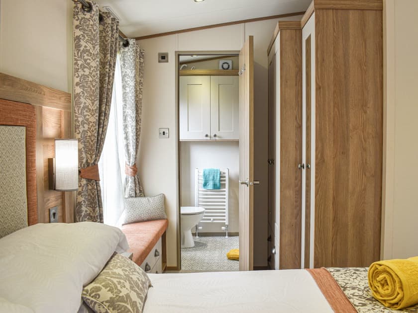 Double bedroom | Deer Glade Lodge, Landford, near New Forest