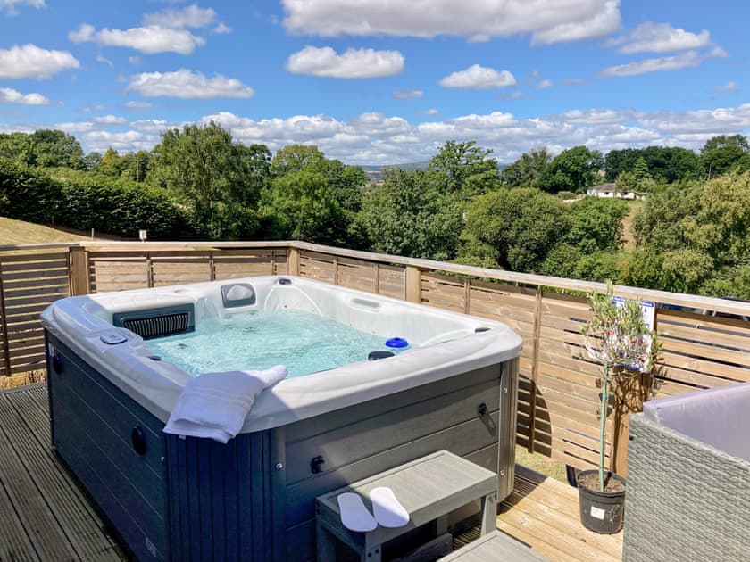 Hot tub | The Retreat 8 - Moorland Views, Newton Abbot