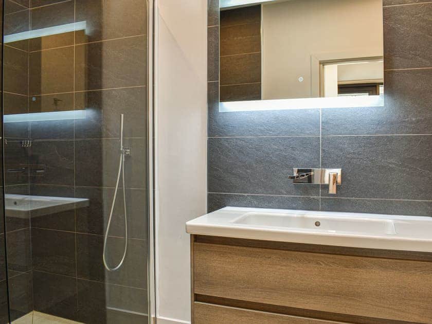 Bathroom | Rivers Edge - Steppingstones Riverside Terrace, Ambleside