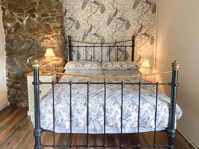 Double bedroom | Holemoor Cottage, Pyworthy, near Holsworthy