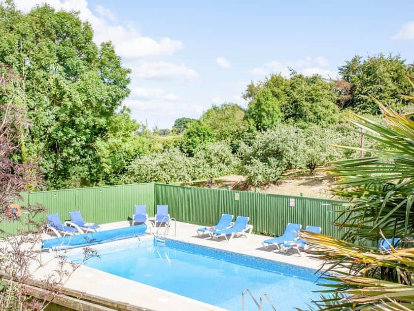 Swimming pool | Discovery - Horselake Farm Cottages, Cheriton Bishop