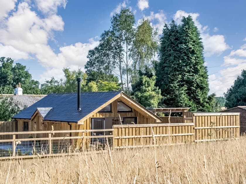 Setting | Olchard Lodge, Newton Abbot