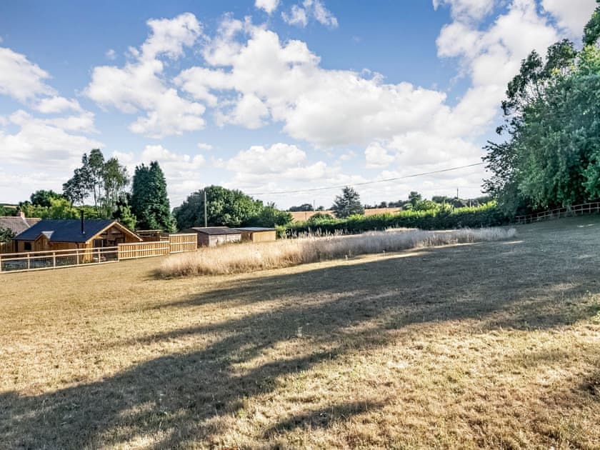 Setting | Olchard Lodge, Newton Abbot