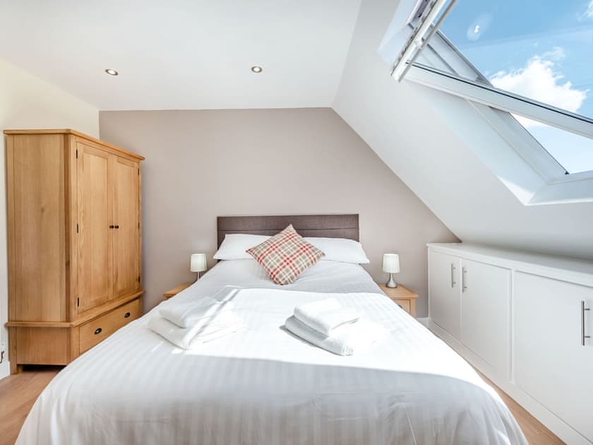 Double bedroom | Penceunant - Brynllin Holiday Cottages, Bwlch-Llan, near Aberaeron