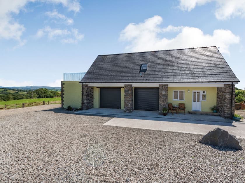 Exterior | Penceunant - Brynllin Holiday Cottages, Bwlch-Llan, near Aberaeron