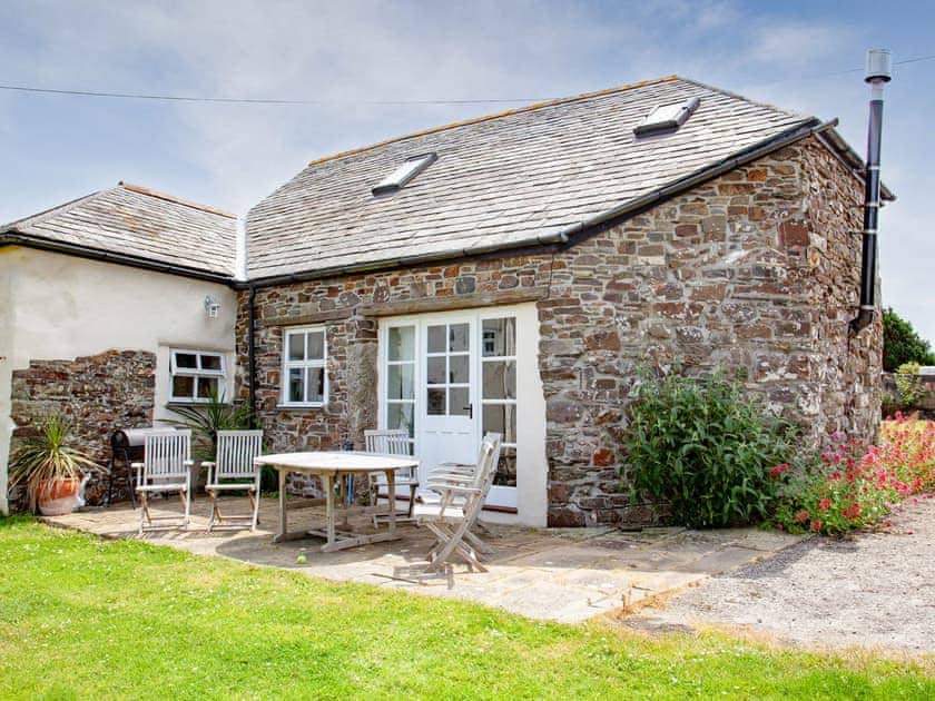 Exterior | The Roundhouse - Higher Tresmorn Cottages, Tresmorn, Bude