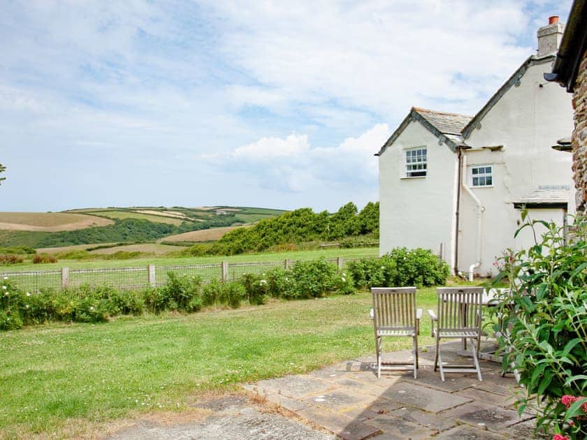 Setting | The Roundhouse - Higher Tresmorn Cottages, Tresmorn, Bude