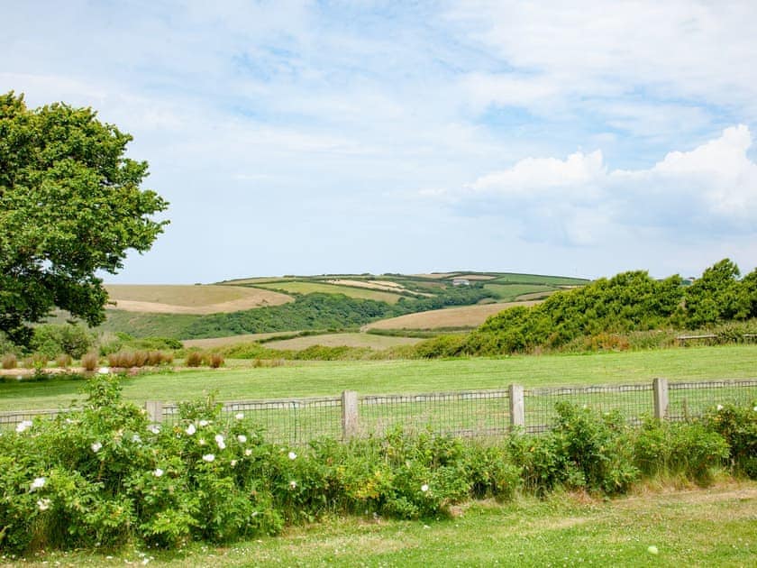 Outdoor area | The Roundhouse - Higher Tresmorn Cottages, Tresmorn, Bude
