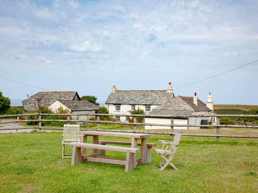 Setting | The Annexe - Higher Tresmorn Cottages, Tresmorn, Bude