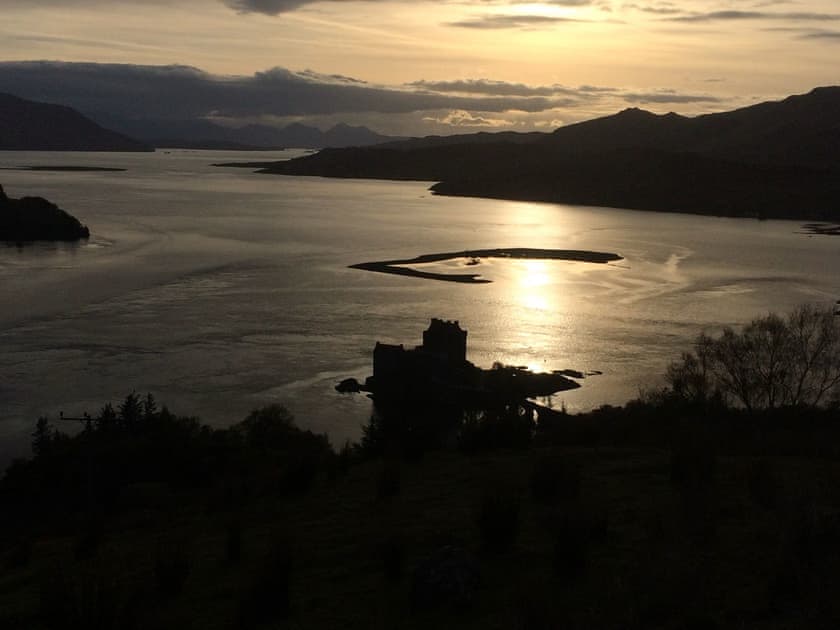 Eilean Donan Castle | An t-Iolaire - Dornie Croft, Dornie