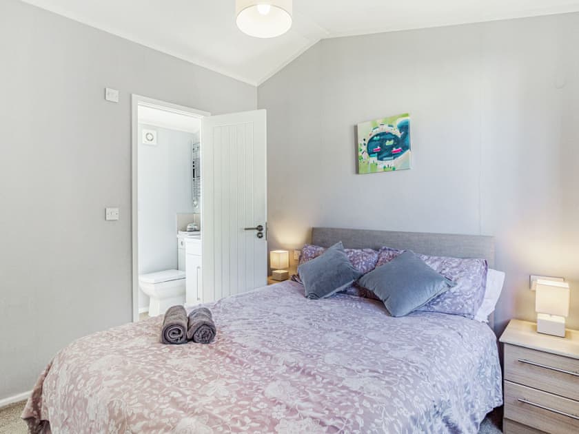 Double bedroom | Carnoustie Lodge, Tydd St Giles