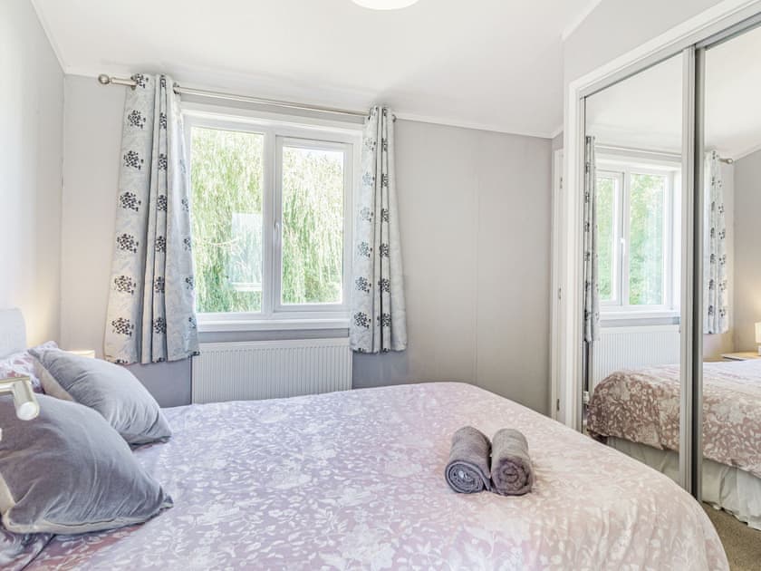 Double bedroom | Carnoustie Lodge, Tydd St Giles